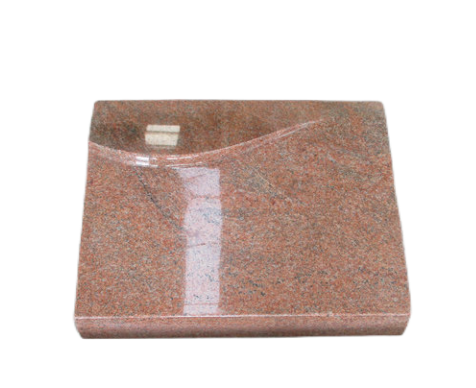 Liegestein, einfacher liegender Grabstein aus Multicolour Red